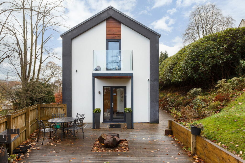 Additional property image - Skipton Road, Keighley, Bradford, BD20 6HJ