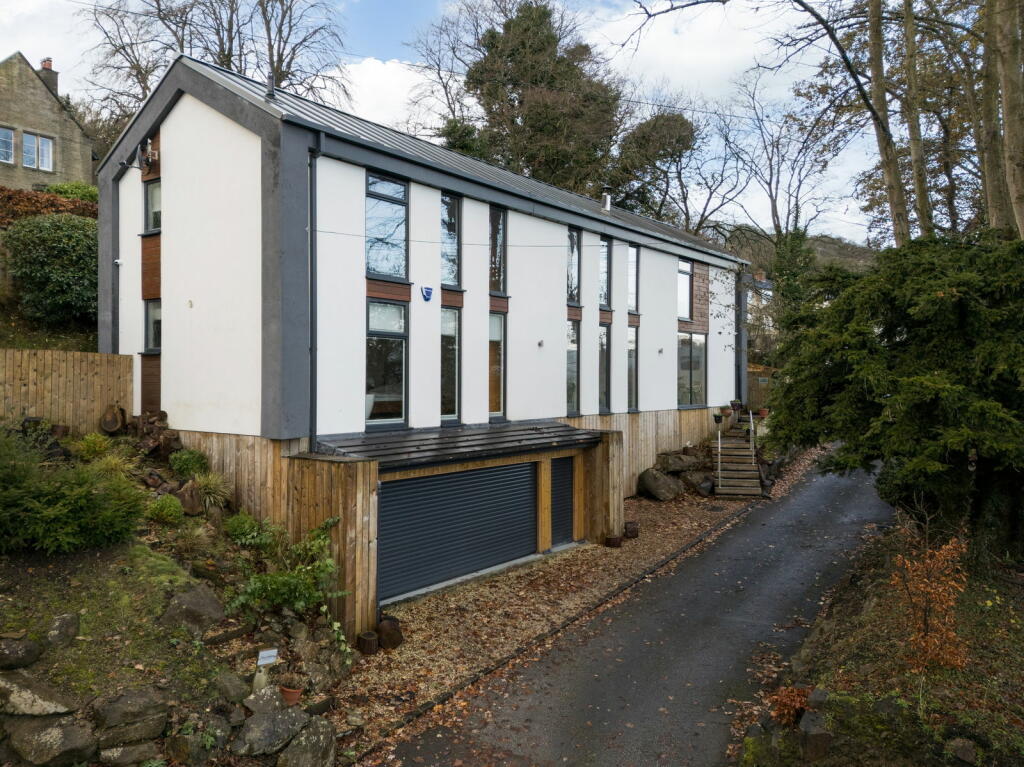 Additional property image - Skipton Road, Keighley, Bradford, BD20 6HJ