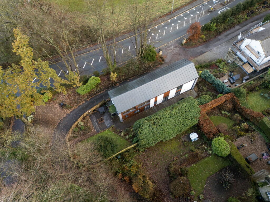 Additional property image - Skipton Road, Keighley, Bradford, BD20 6HJ