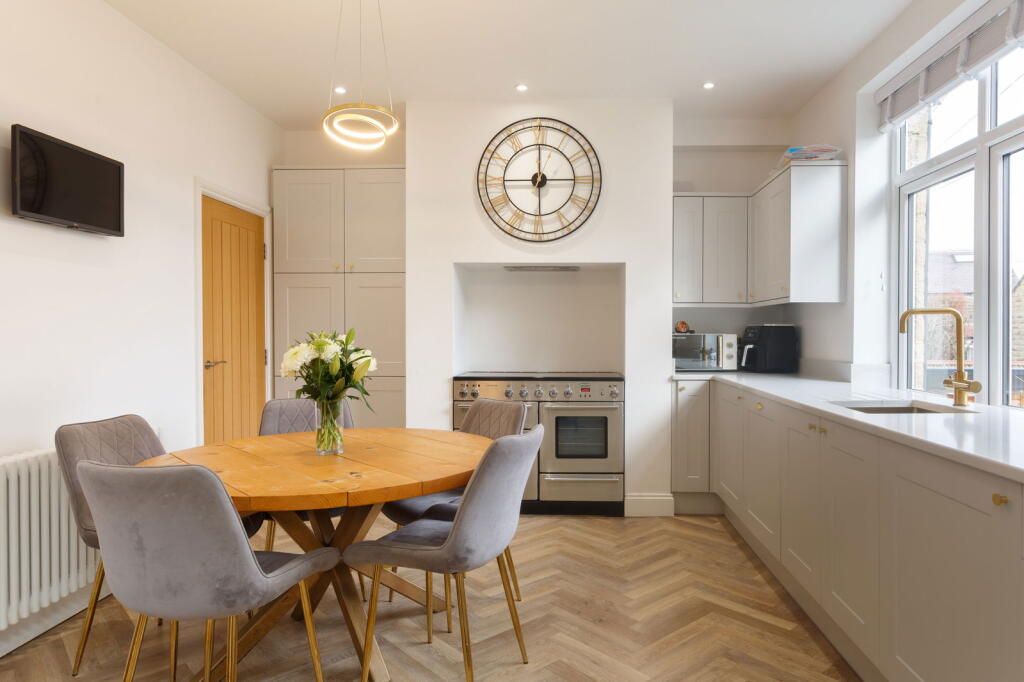 Additional property image - West Lane, Baildon, Shipley, BD17 5HD