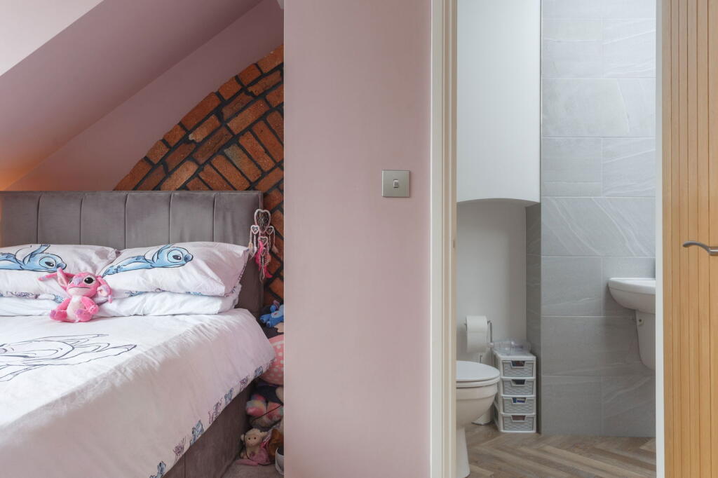 Additional property image - West Lane, Baildon, Shipley, BD17 5HD