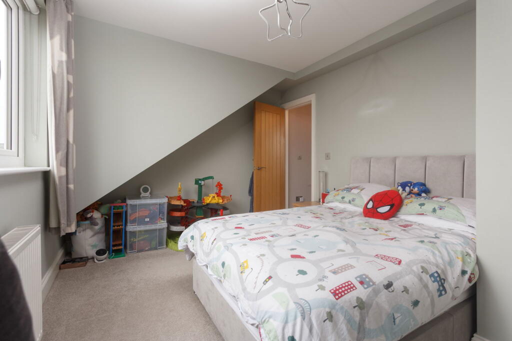 Additional property image - West Lane, Baildon, Shipley, BD17 5HD