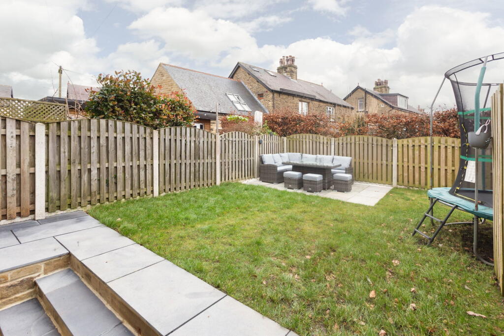 Additional property image - West Lane, Baildon, Shipley, BD17 5HD