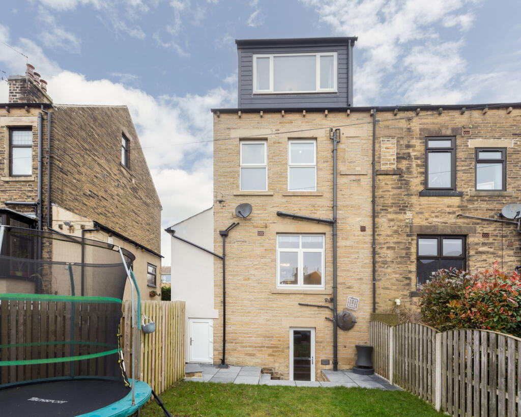 Additional property image - West Lane, Baildon, Shipley, BD17 5HD