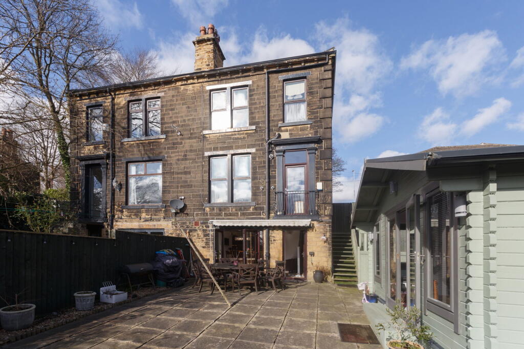 Main image of property: Hough Top, Leeds, LS13 4QW