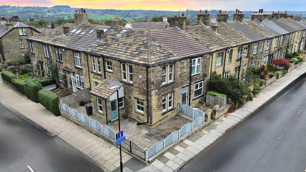 Main image of property: Chapel Street, Calverley, Pudsey, LS28 5PS