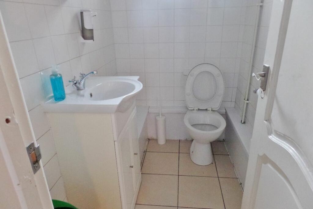 Additional property image - Crwys Road, Cardiff