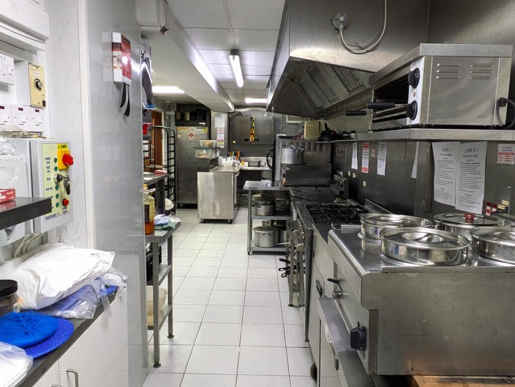 Additional property image - Clifton Street, Cardiff