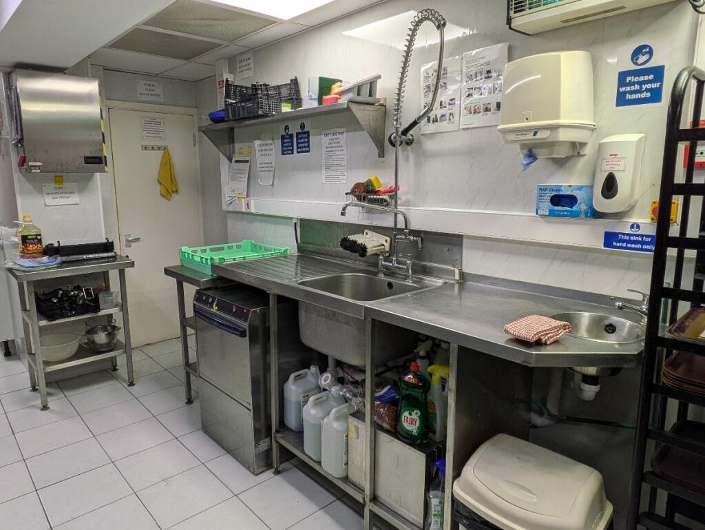 Additional property image - Clifton Street, Cardiff