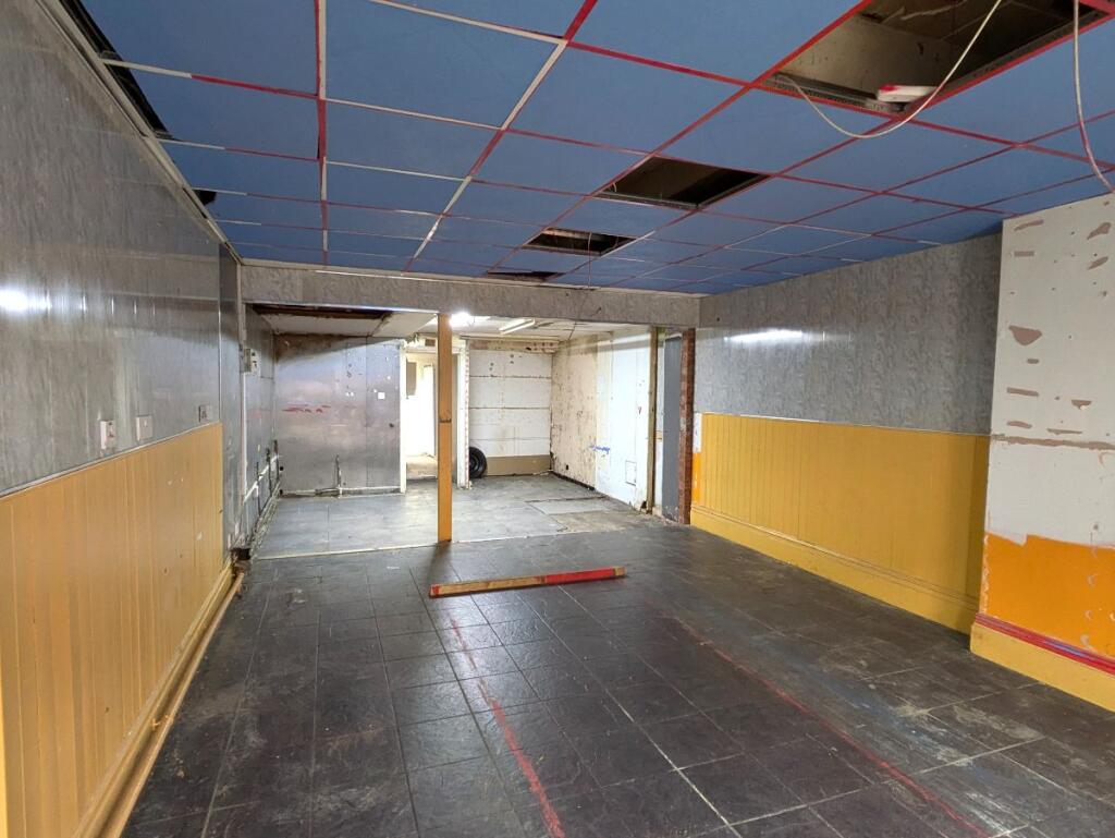 Additional property image - Clifton Street, Roath, Cardiff CF24 1LY