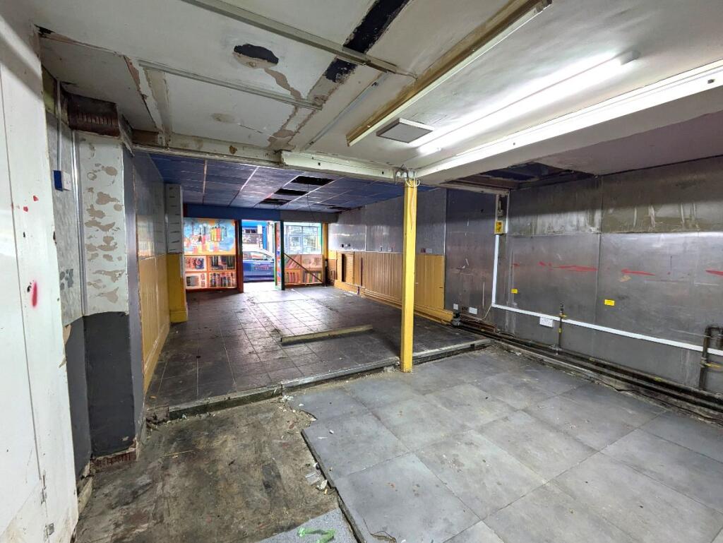 Additional property image - Clifton Street, Roath, Cardiff CF24 1LY