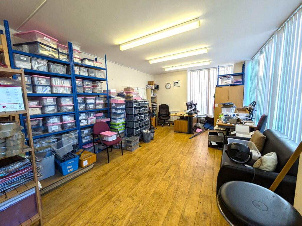 Additional property image - 36 Monthermer Road, Cathays, Cardiff CF24 4RA