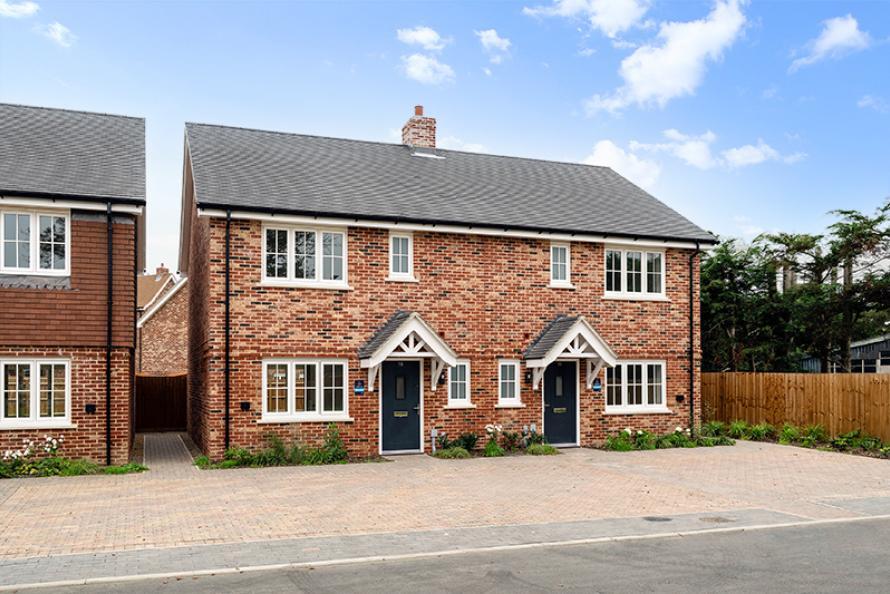 Main image of property: Little Green Lane,
Croxley Green,
Rickmansworth,
WD3 3JJ