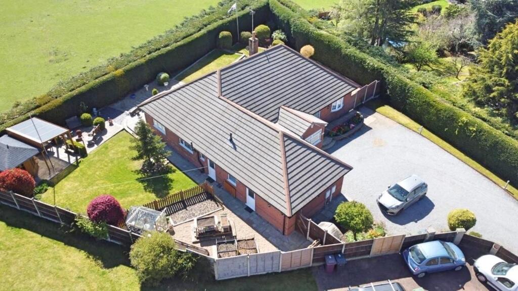 Main image of property: Wollen Close, Creswell, S80