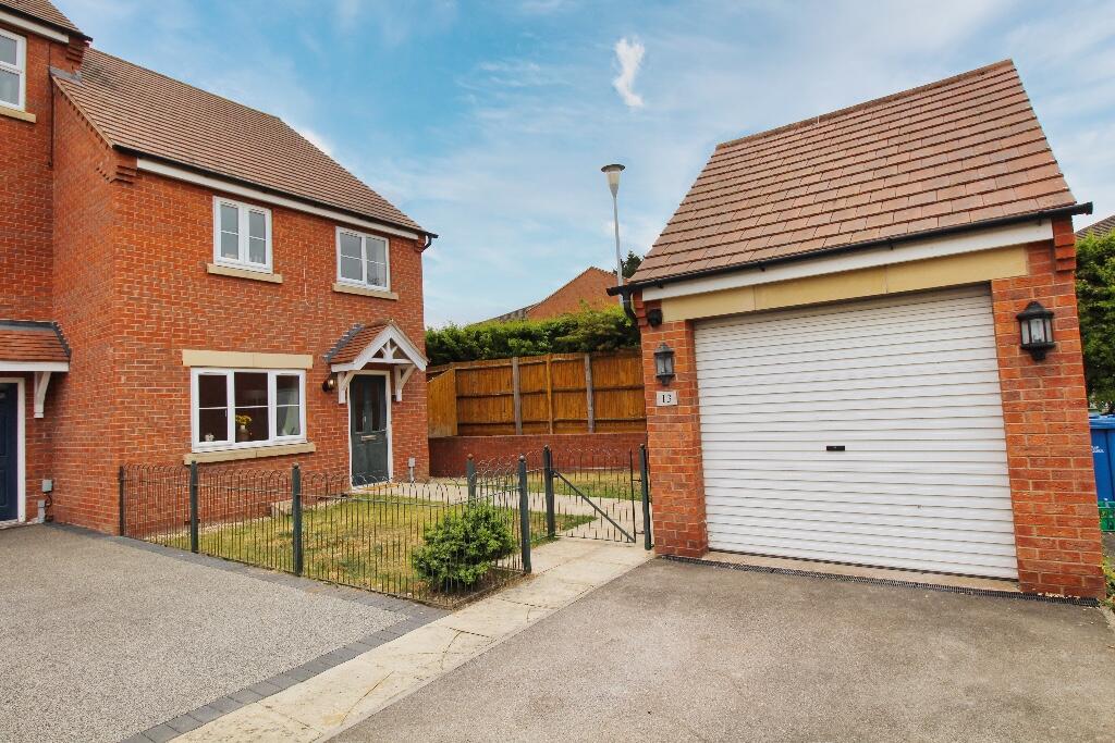 Main image of property: De Brouwer Close, Retford, Nottinghamshire, DN22