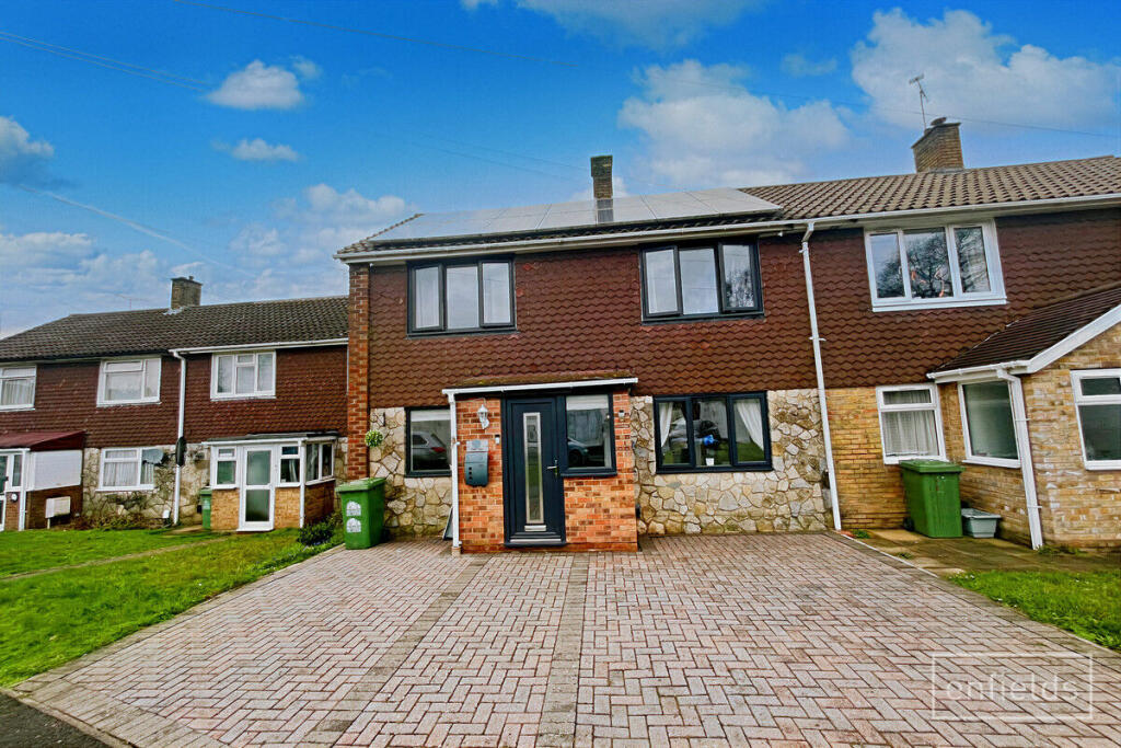 3 bedroom terraced house for sale in Paulet Close, Southampton, SO18