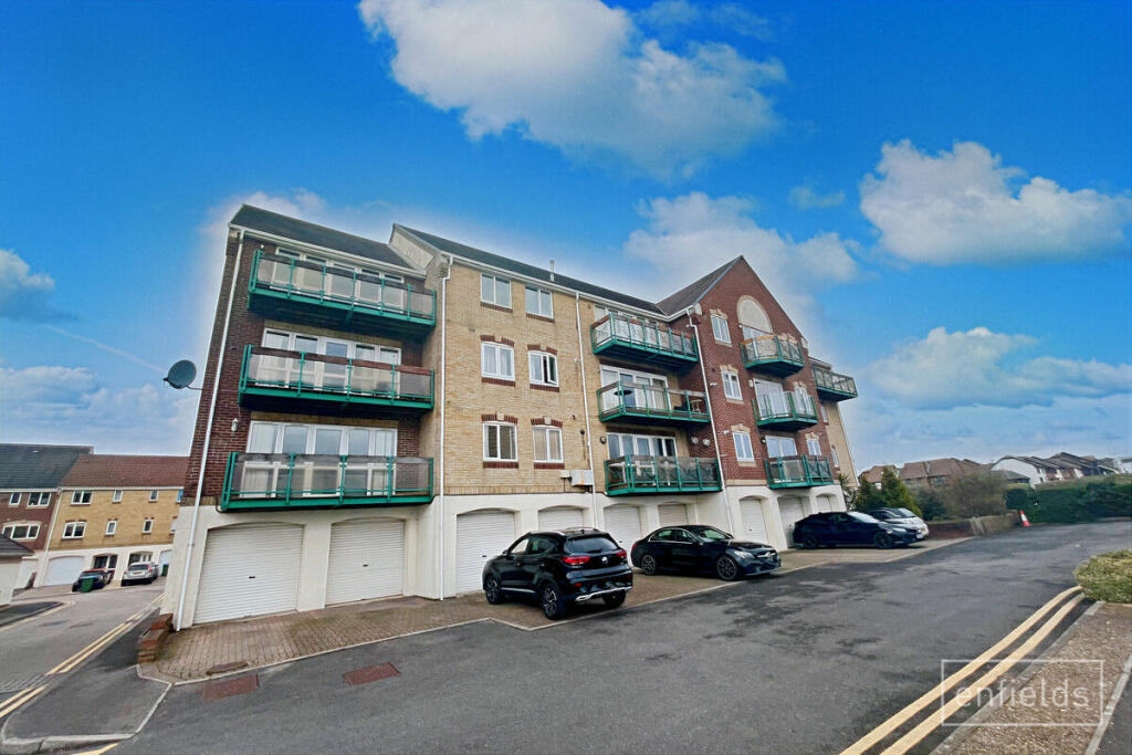 2 bedroom apartment for sale in Pacific Close, Southampton, SO14