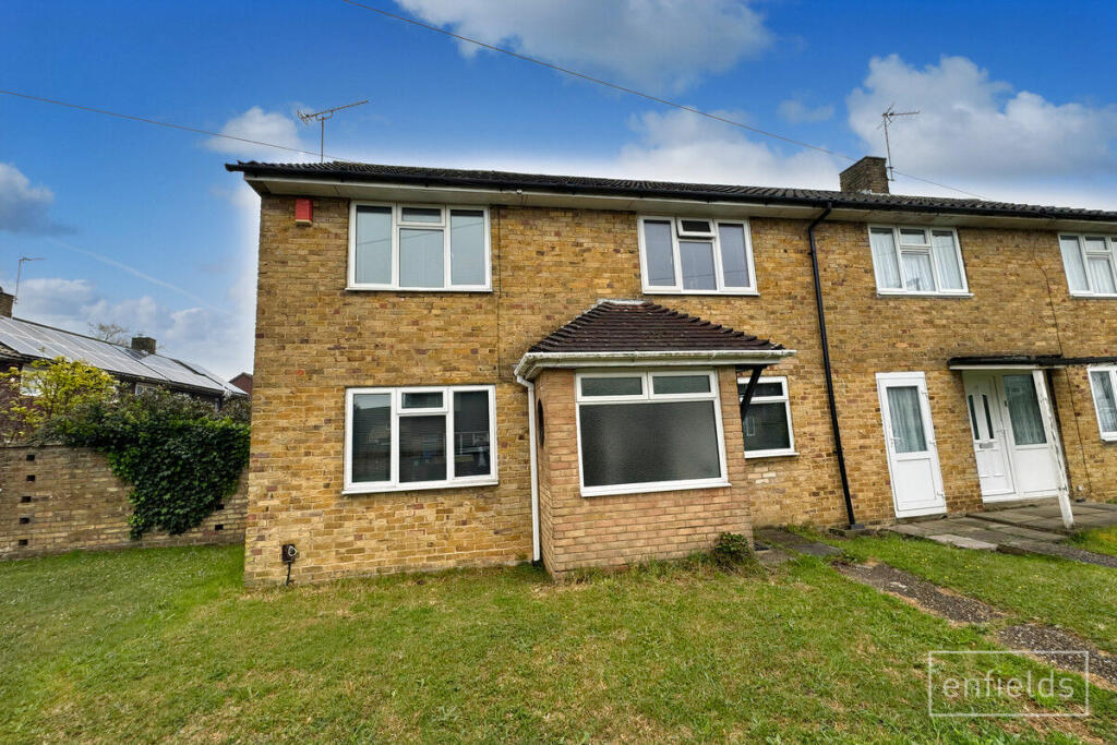 3 bedroom end of terrace house for sale in Lydgate Green, Southampton, SO19
