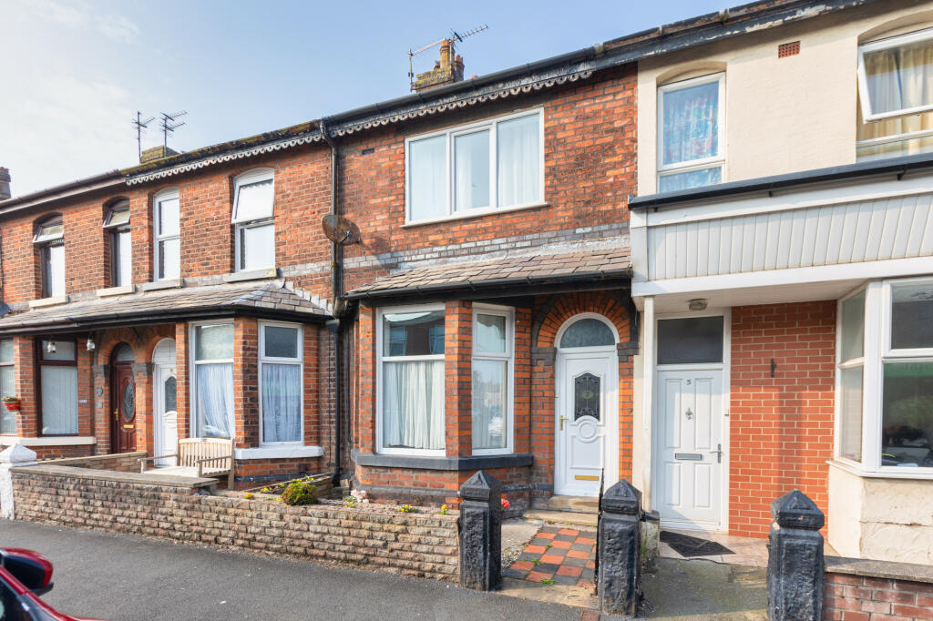 2 bedroom terraced house for sale in Weeton Road, Wesham, PR4