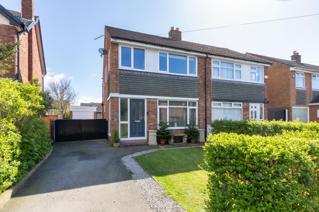 Main image of property: Oak Lane,  Newton, PR4