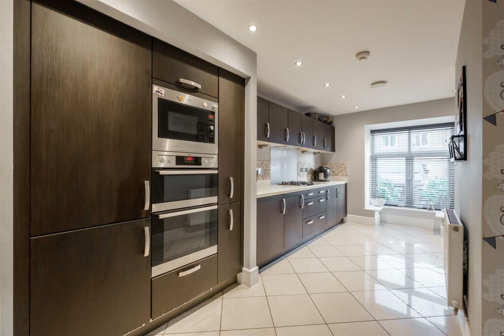 Additional property image - Weavers Way, Scholes, Cleckheaton, BD19 6AN