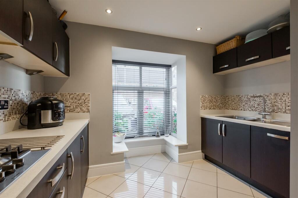 Additional property image - Weavers Way, Scholes, Cleckheaton, BD19 6AN