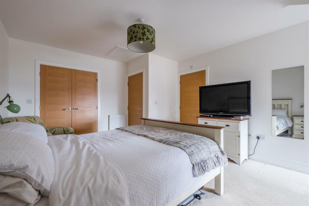 Additional property image - Weavers Way, Scholes, Cleckheaton, BD19 6AN