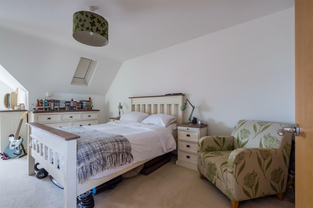 Additional property image - Weavers Way, Scholes, Cleckheaton, BD19 6AN