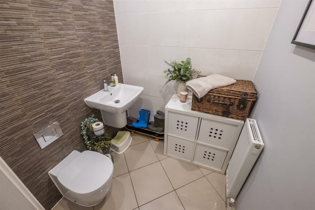 Additional property image - Weavers Way, Scholes, Cleckheaton, BD19 6AN