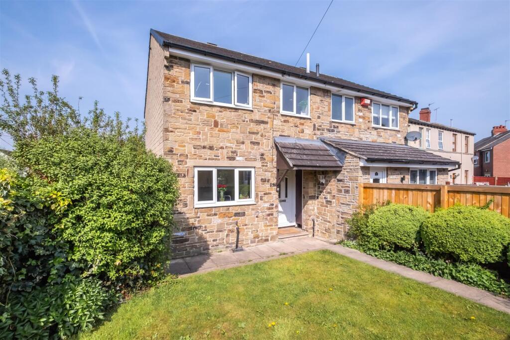 Main image of property: Lascelles Hall Road, Huddersfield, HD5 0BE