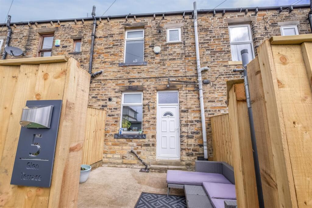 Main image of property: Glen Terrace, Hipperholme, Halifax
