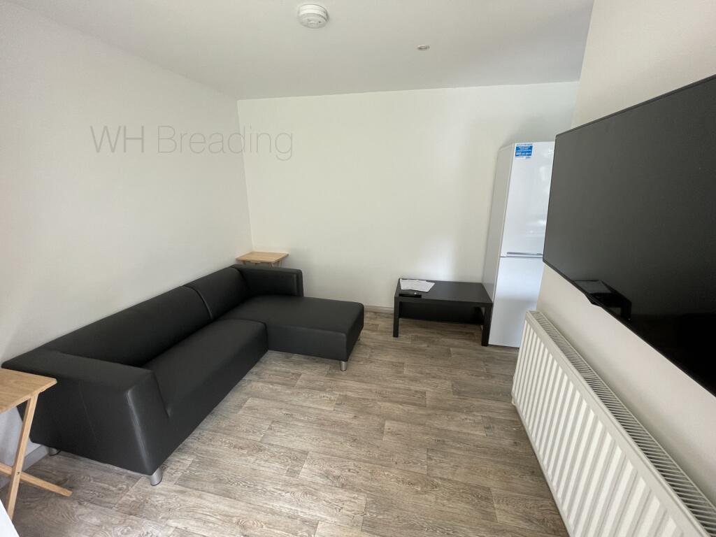 Additional property image - Crown Gardens, Canterbury, CT2