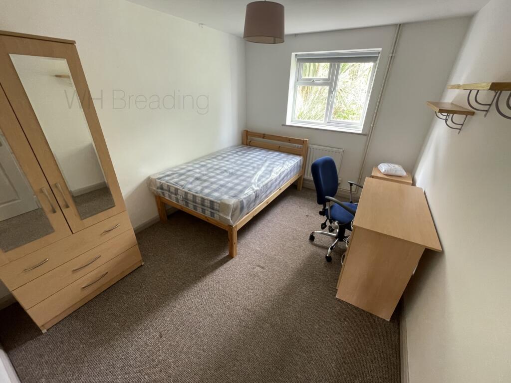 Additional property image - Crown Gardens, Canterbury, CT2
