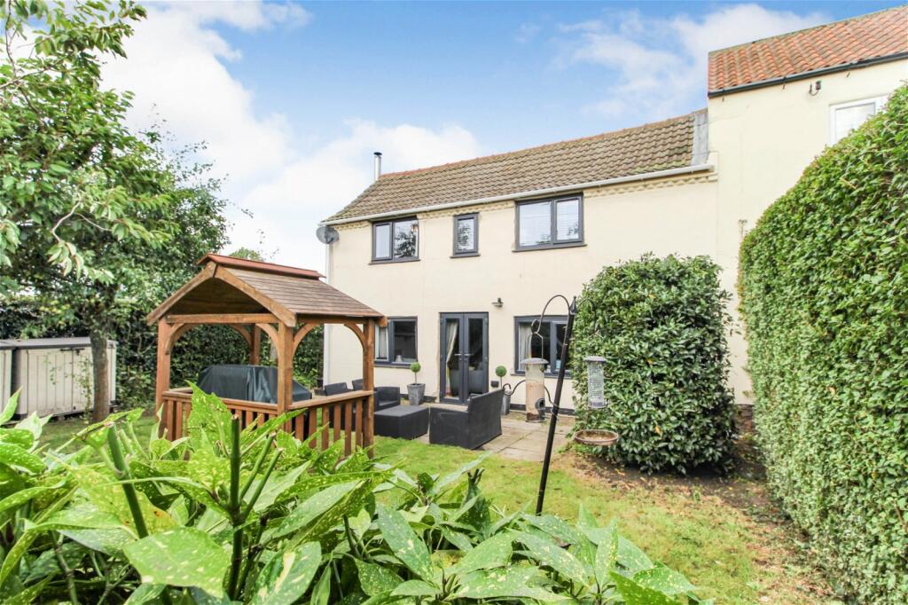 5 bedroom semidetached house for sale in Doncaster Road, Brayton, YO8 9EG, YO8