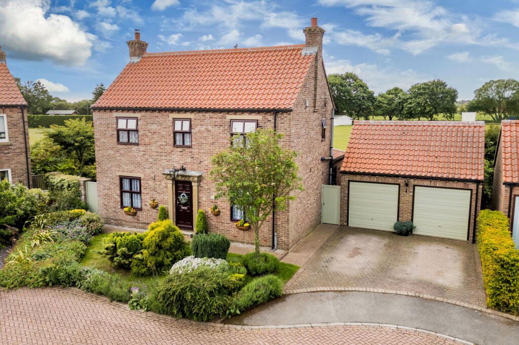 Main image of property: Maypole Gardens, Cawood, Selby, YO8 3TG