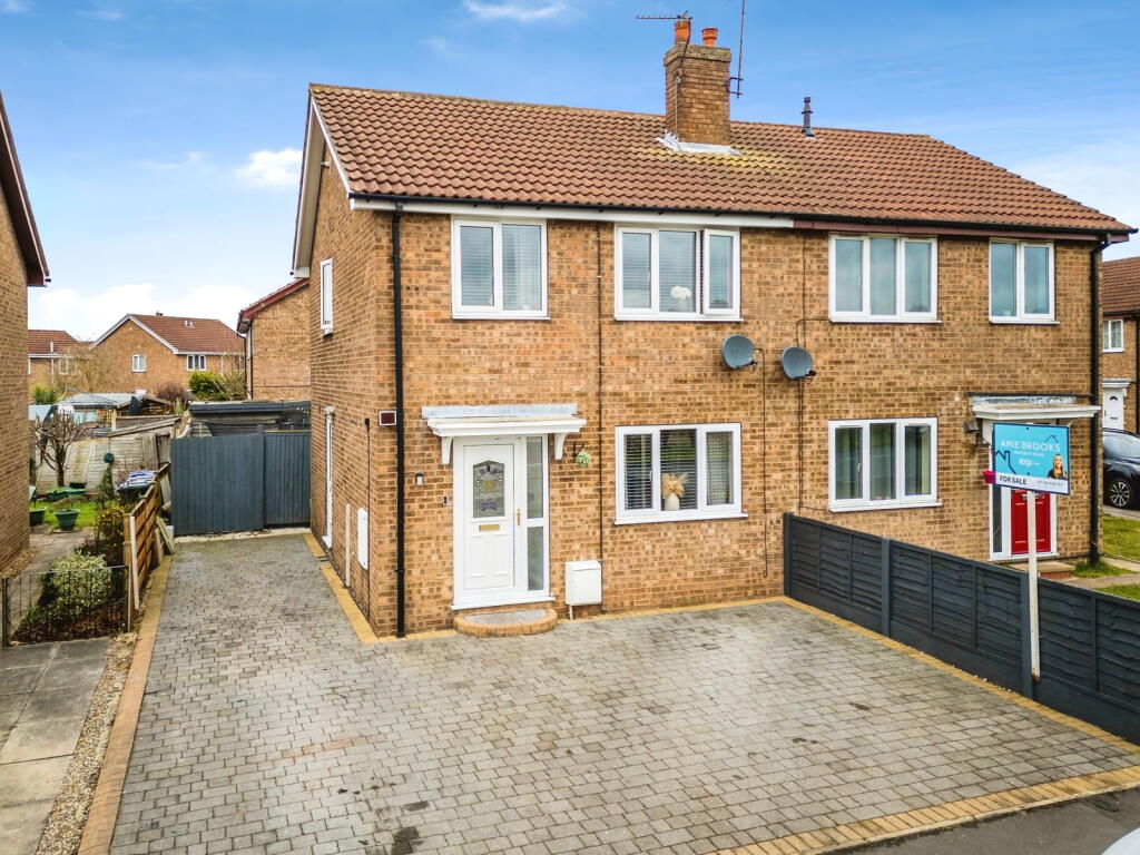 Main image of property: Field Lane, Thorpe Willoughby, YO8 9FL