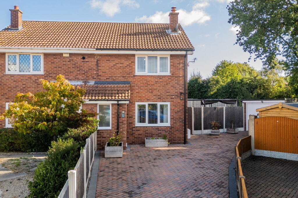 Main image of property: Carr Close, Hemingbrough, Selby, YO8 6YU