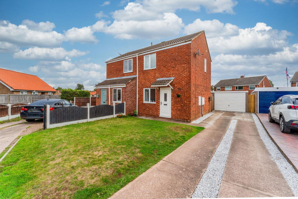 Main image of property: Willow Close, Snaith, Goole, DN14 9RH