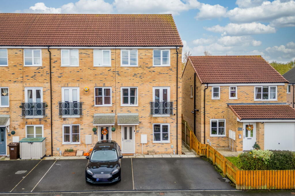 Main image of property: Palm House Drive, Selby, YO8 8GJ
