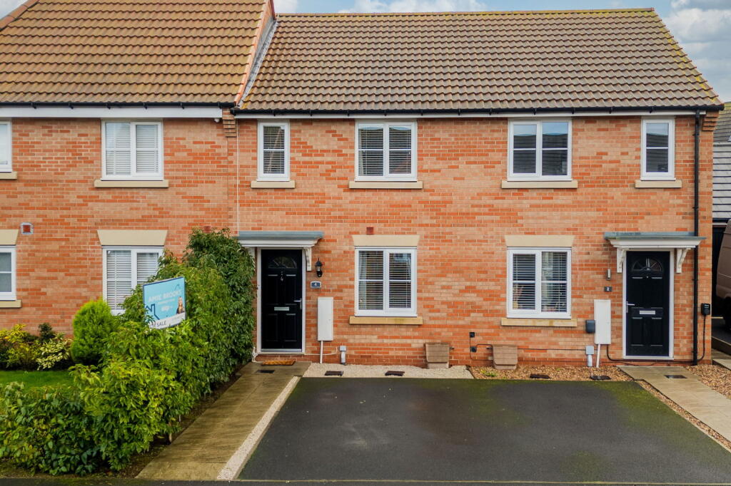 Main image of property: Holme Meadow, Selby, YO8 3BD