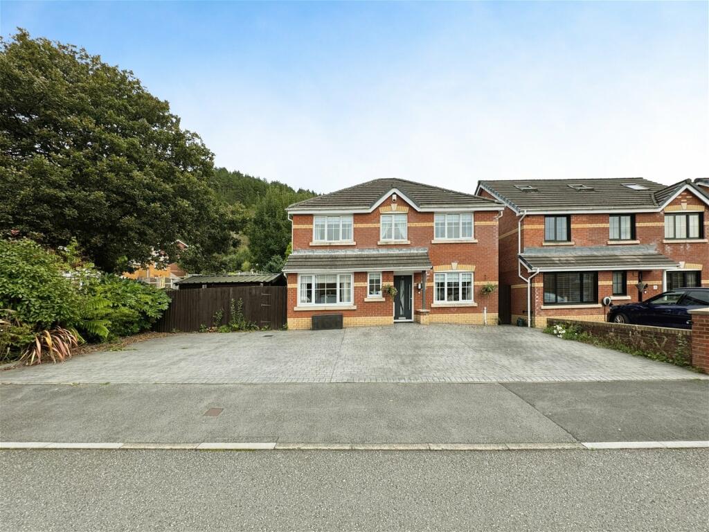 4 bedroom detached house for sale in Ascot Drive, Baglan, Port Talbot