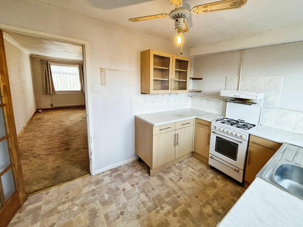 Additional property image - Westbourne Court, Porthcawl, CF36 3HN