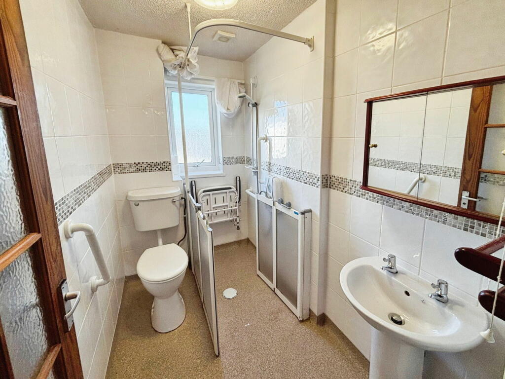 Additional property image - Westbourne Court, Porthcawl, CF36 3HN