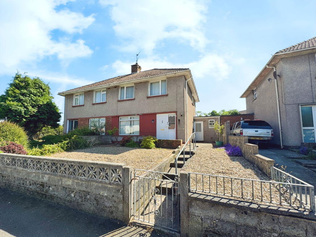 Main image of property: Heol Las, North Cornelly, Bridgend, CF33 4BA