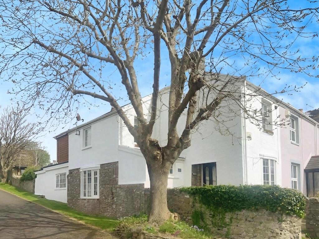 Main image of property: Newton Nottage Road, Newton, Porthcawl, CF36 5PF