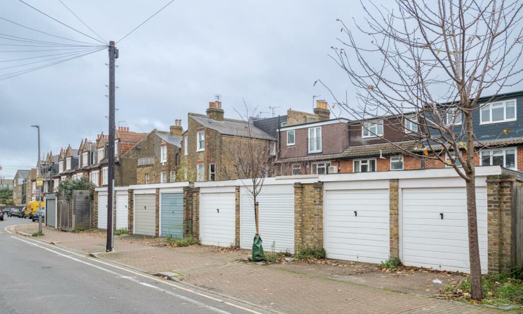 Garage for sale in Marney Road, SW11