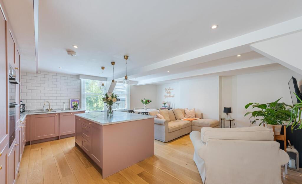 Main image of property: NORTH SIDE WANDSWORTH COMMON, SW18
