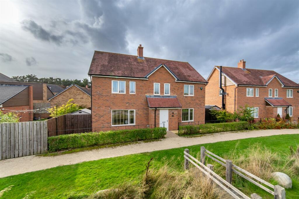 4 bedroom detached house for sale in Rowan Drive, St. Mary Park