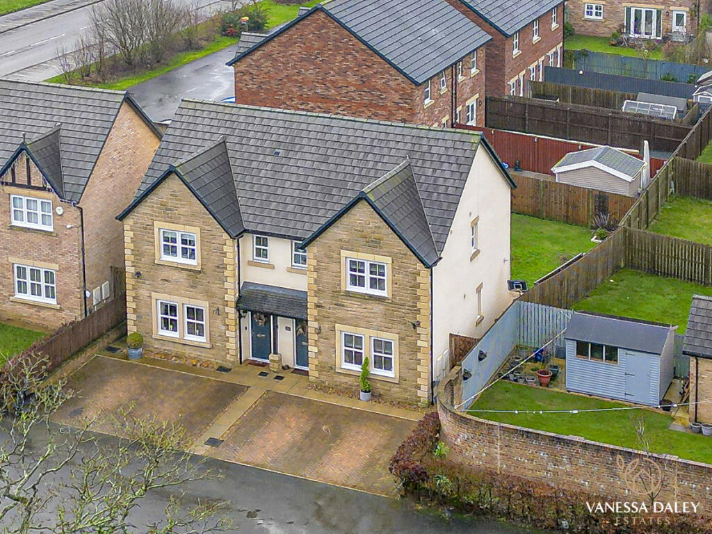 3 bedroom semidetached house for sale in Redwing Drive, Preston, PR2