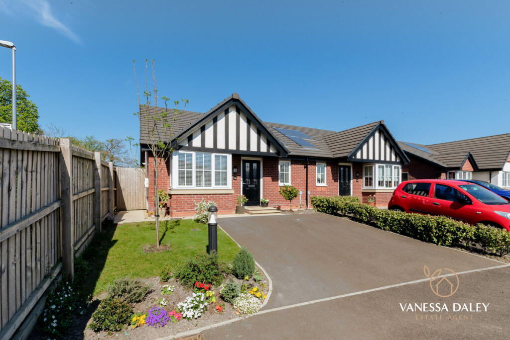Main image of property: Inglewood, Preston, PR3 2